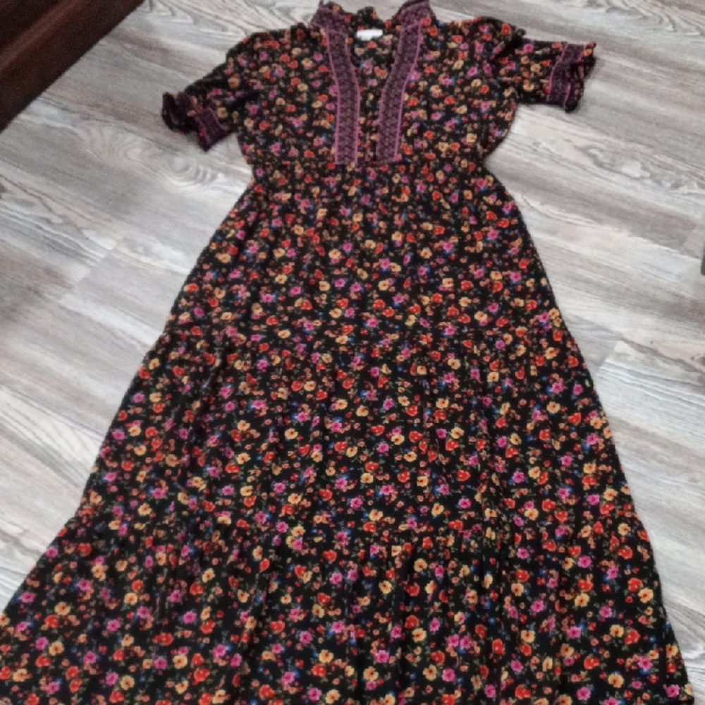 London Style Women's Floral Maxi Dress Short Ruffled Sleeves V-neckline Size 12 - Picture 4 of 16